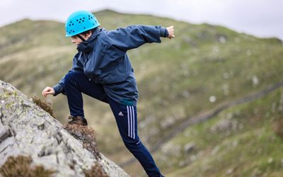 400x250-climbing-male-aberdovey